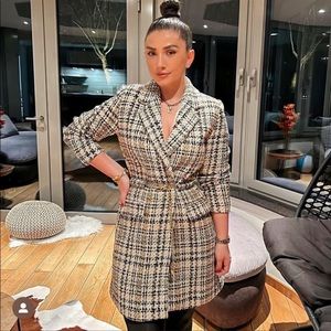 ZARA | NWT TEXTURED GOLD BELT BLAZER MEDIUM BLOGGERS’S Fav